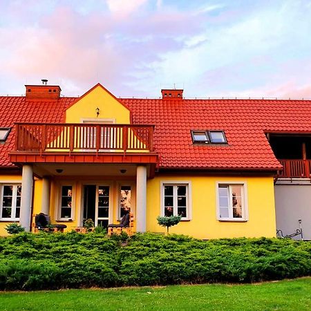 Big Yellow House Gorki Wielkie 외부 사진
